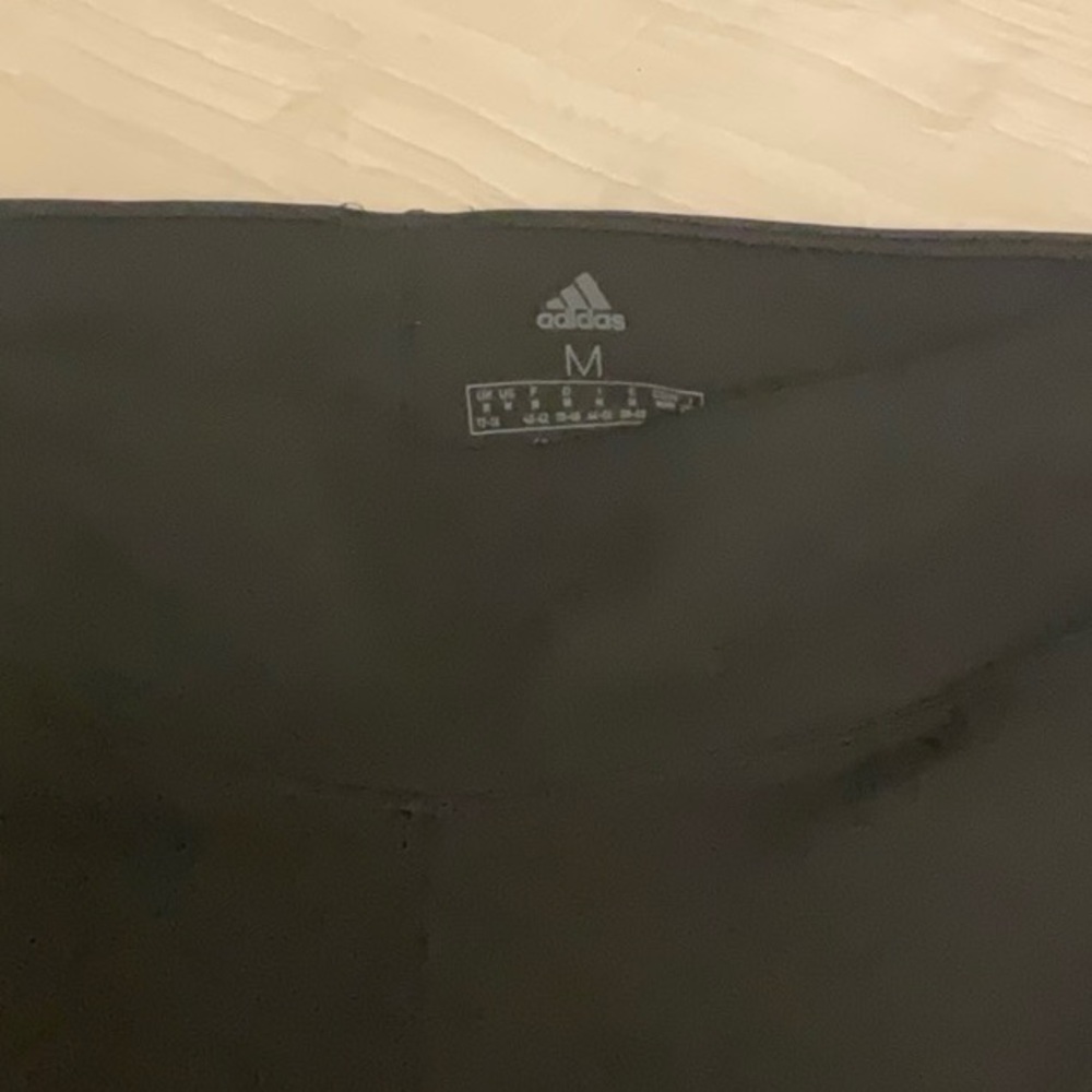 Adidas 3/4 length legging - Picture 2 of 3